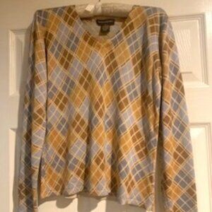 Preppy silk sweater with hexagon design